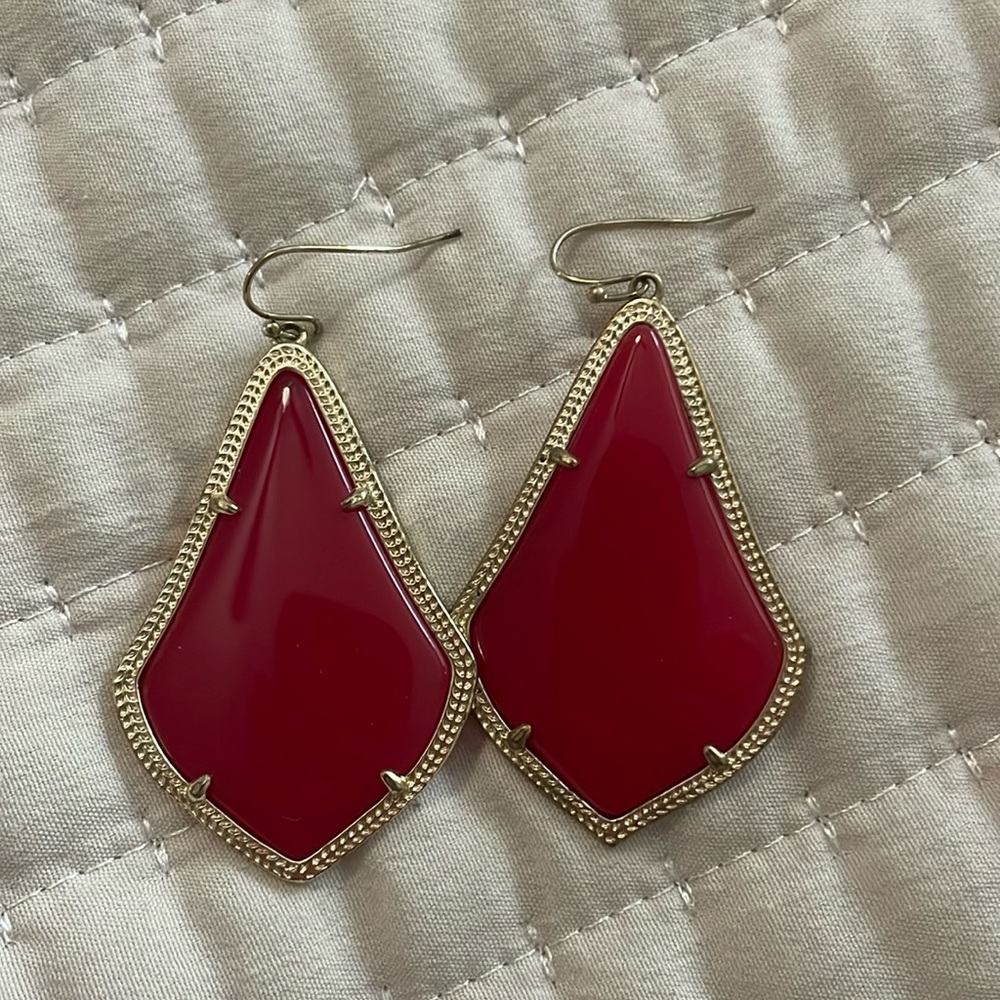 Red Kendra Scott Large Alex Drop Earrings